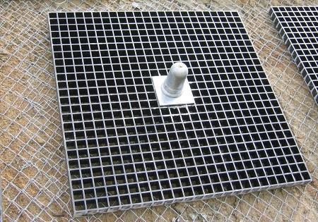 グリーンパネル(ロックボルト・鉄筋挿入工用受圧板)