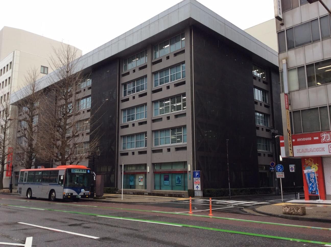 目隠し材としてのＦＲＰグレーチング