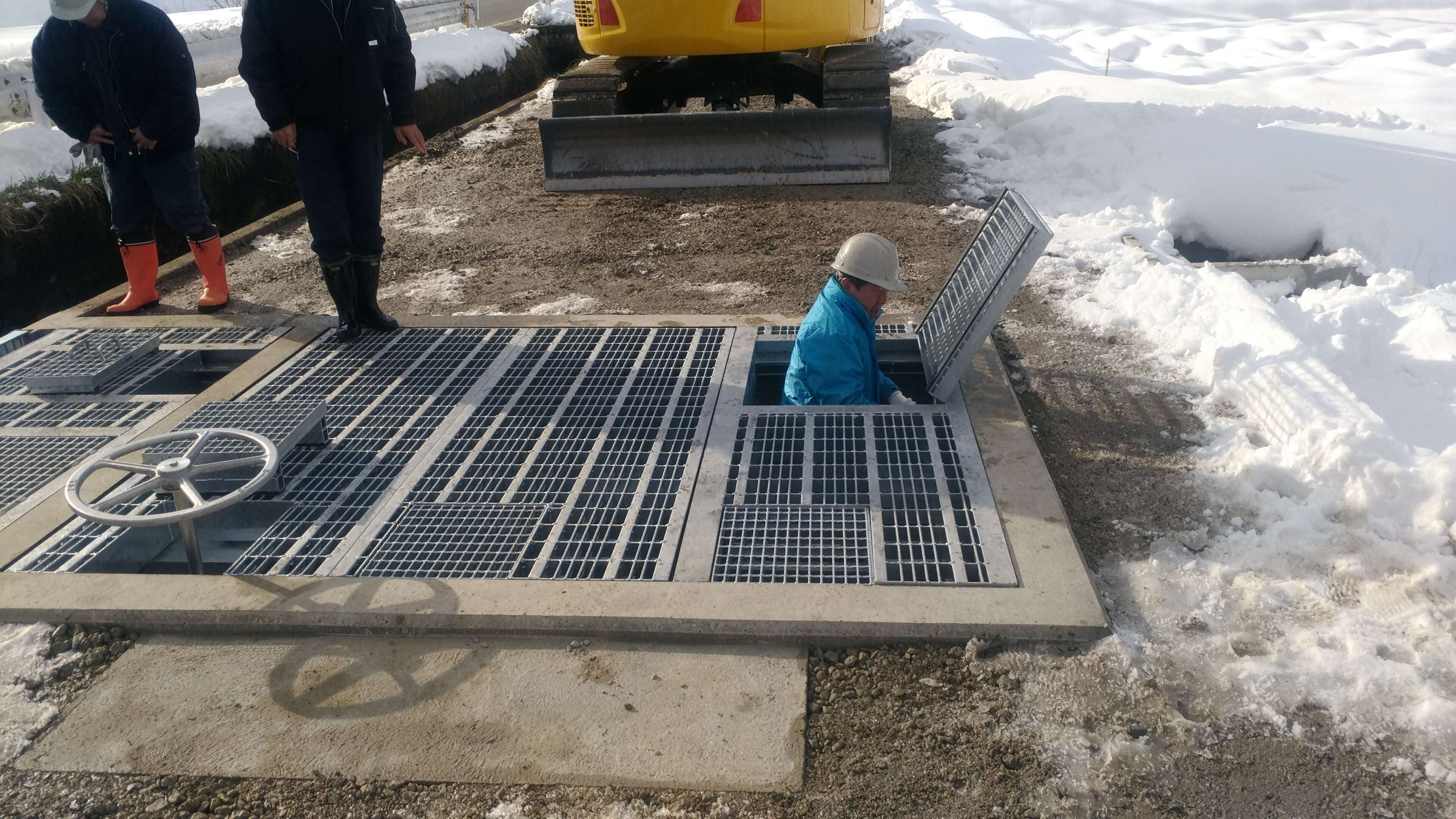 長スパングレーティグの親子蓋の実績